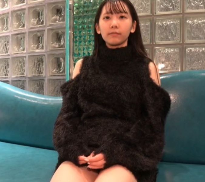 这个画质看着舒服【妹妹阿】，看起来含苞怒放，小屁股~正在长身体的小妹，真的是嫩，看了让你心痒痒